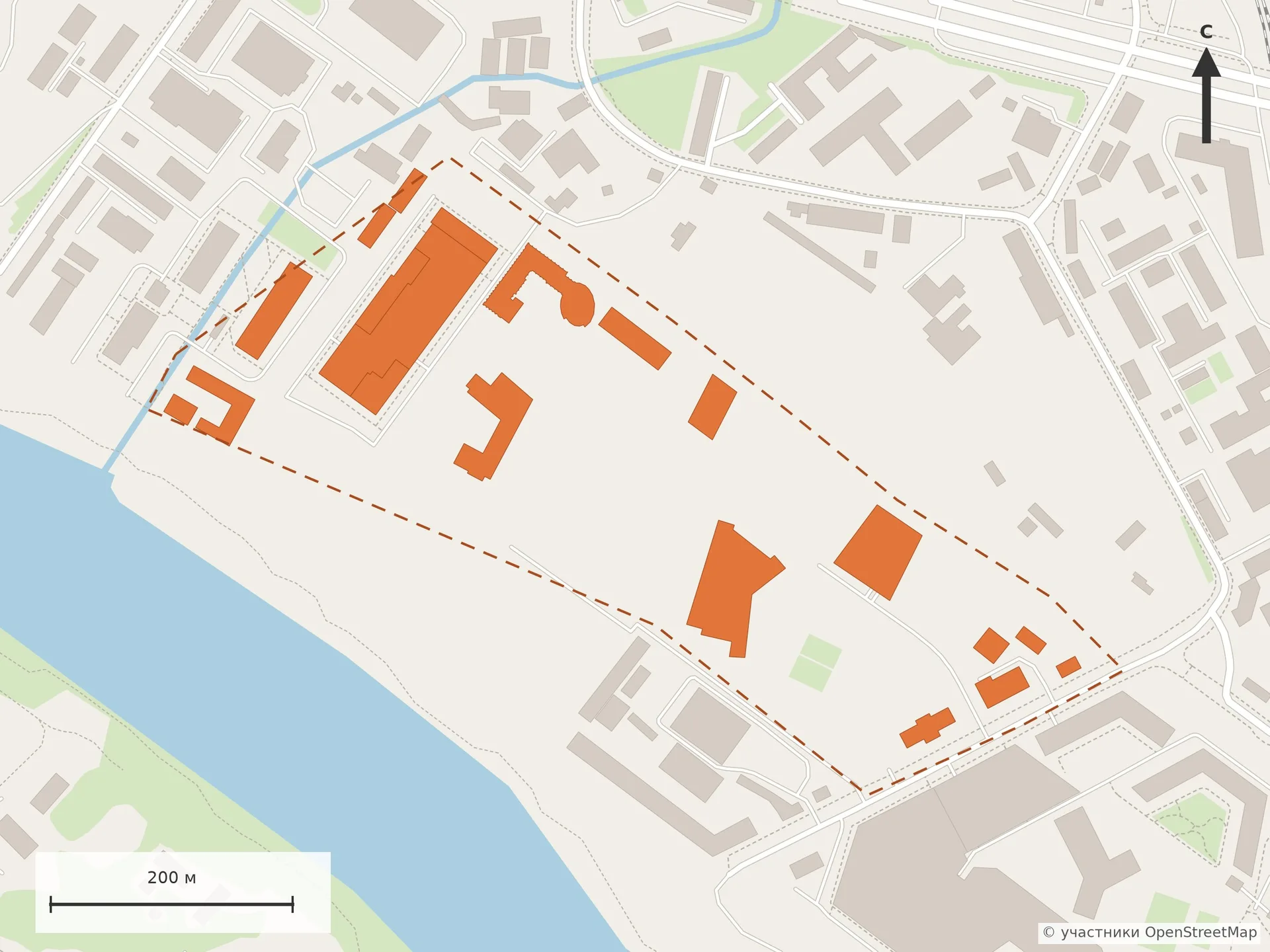 Схема OpenStreetMap: квартал «Сидней Сити» на Шелепихинской набережной — построенные корпуса (выделены), граница квартала пунктиром, Москва-река