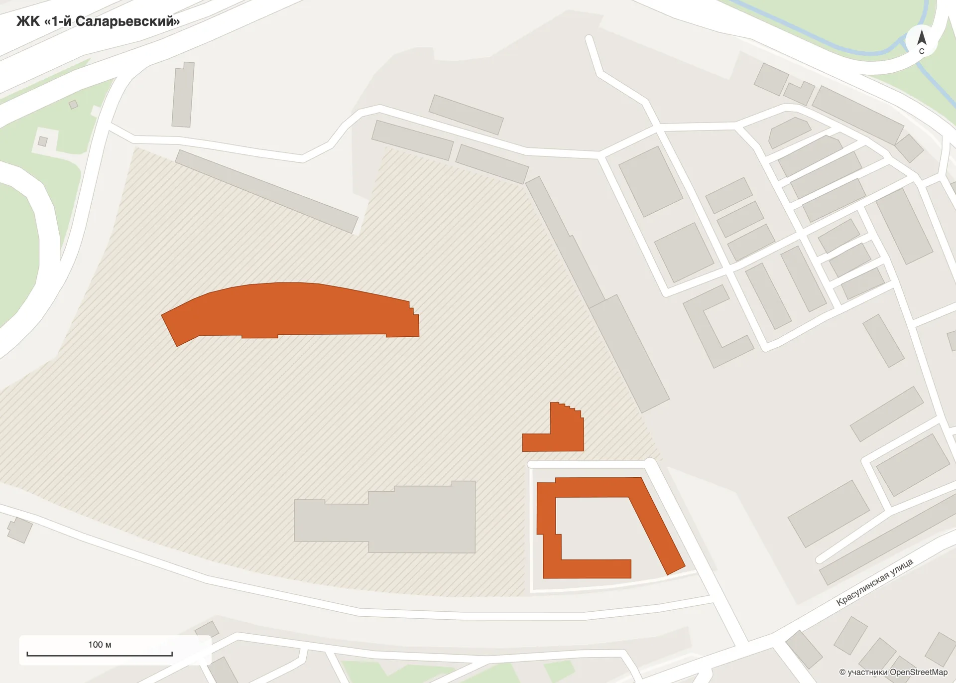 Схема ЖК «1-й Саларьевский» по данным OpenStreetMap: корпуса 1, 2 и 6 выделены цветом, стройплощадка квартала, Киевское шоссе на севере