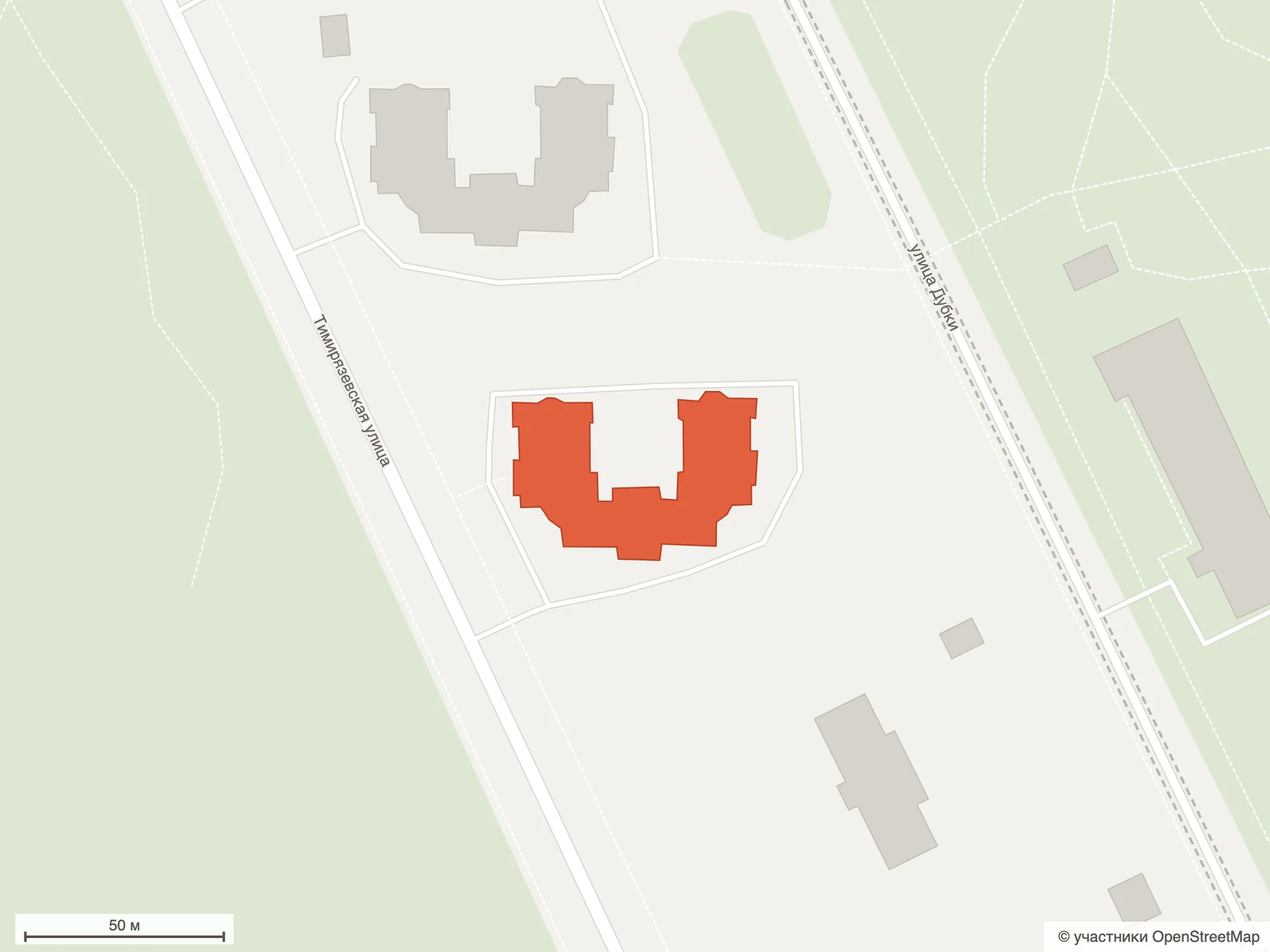 Схема ЖК «26 Парквью» по данным OpenStreetMap: историческое здание на Тимирязевской улице, 26, и участок между Тимирязевской улицей и улицей Дубки